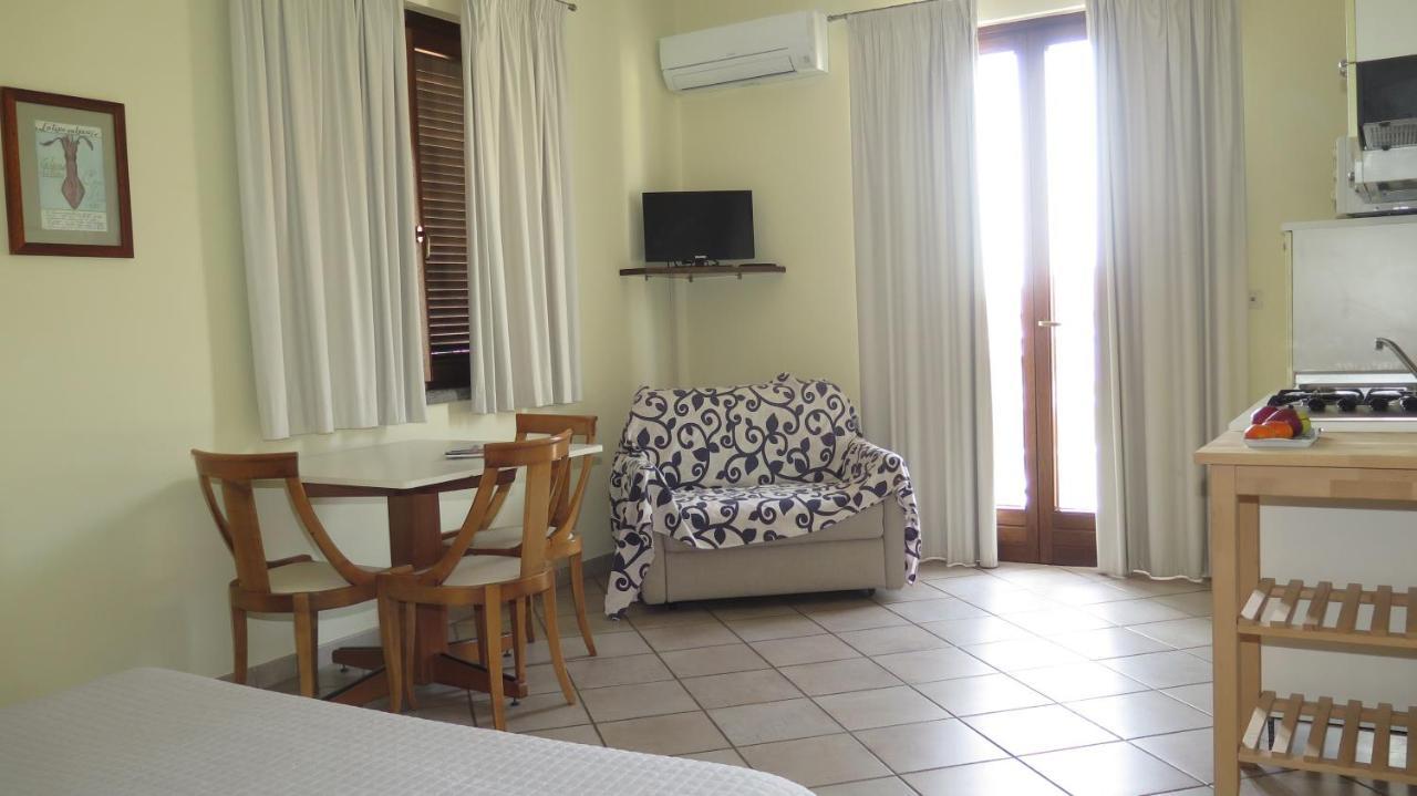 Residenza Turistico Alberghiera Corallo Castiglione della Pescaia Kültér fotó
