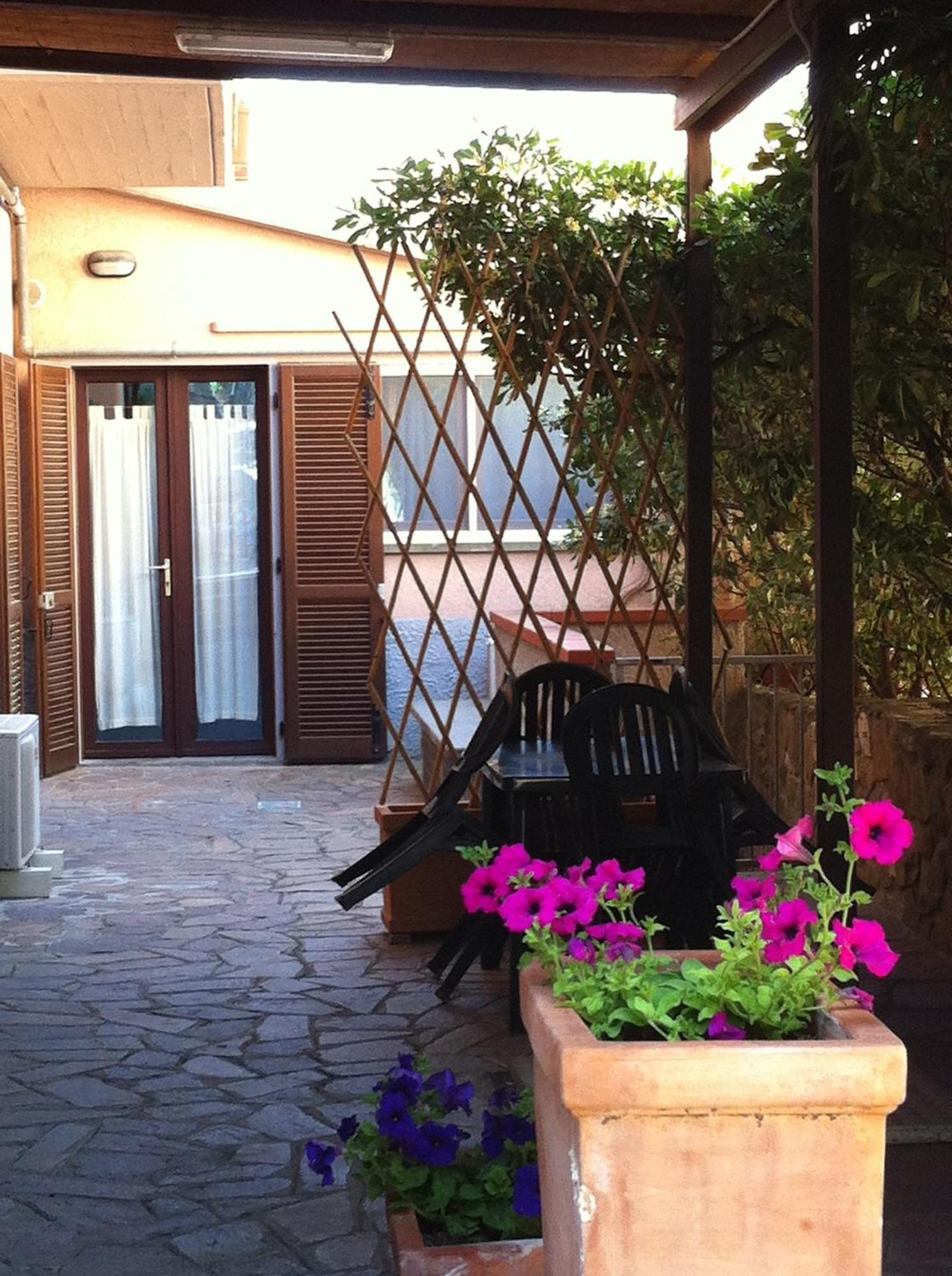 Residenza Turistico Alberghiera Corallo Castiglione della Pescaia Kültér fotó